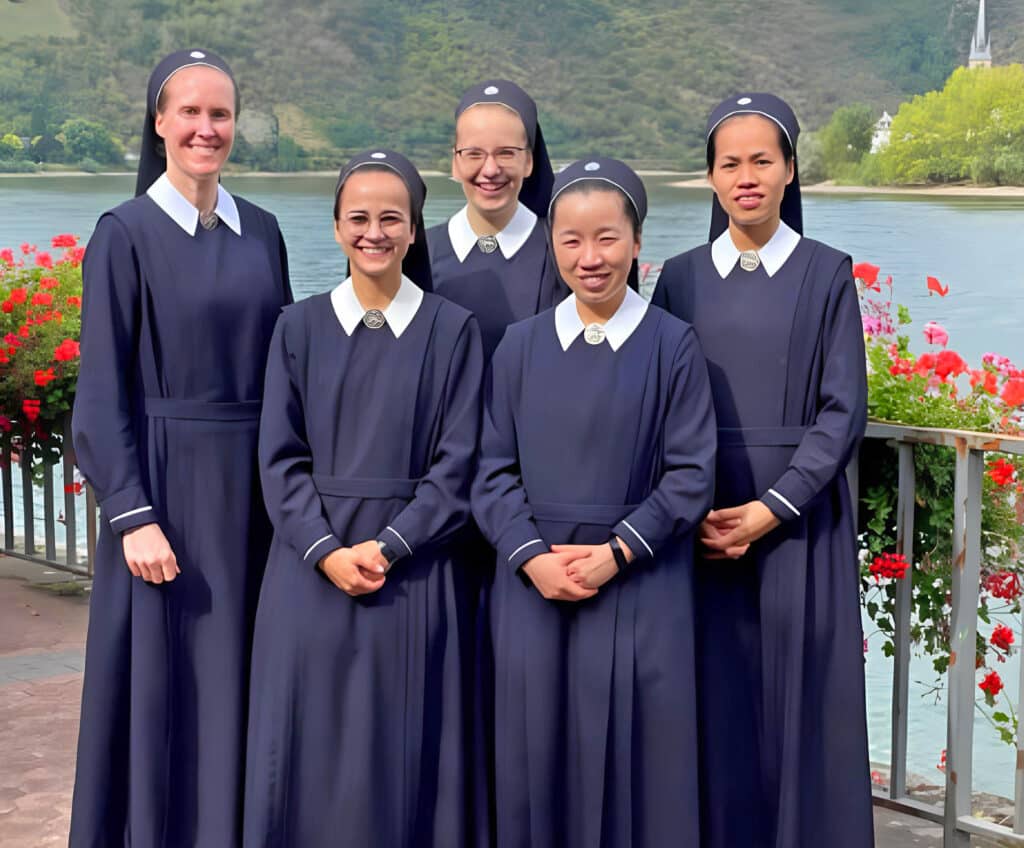 Schoenstatt Sisters of Mary